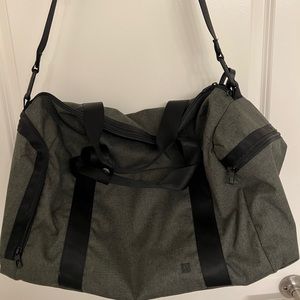 LuluLemon Everyday Mens Duffle
